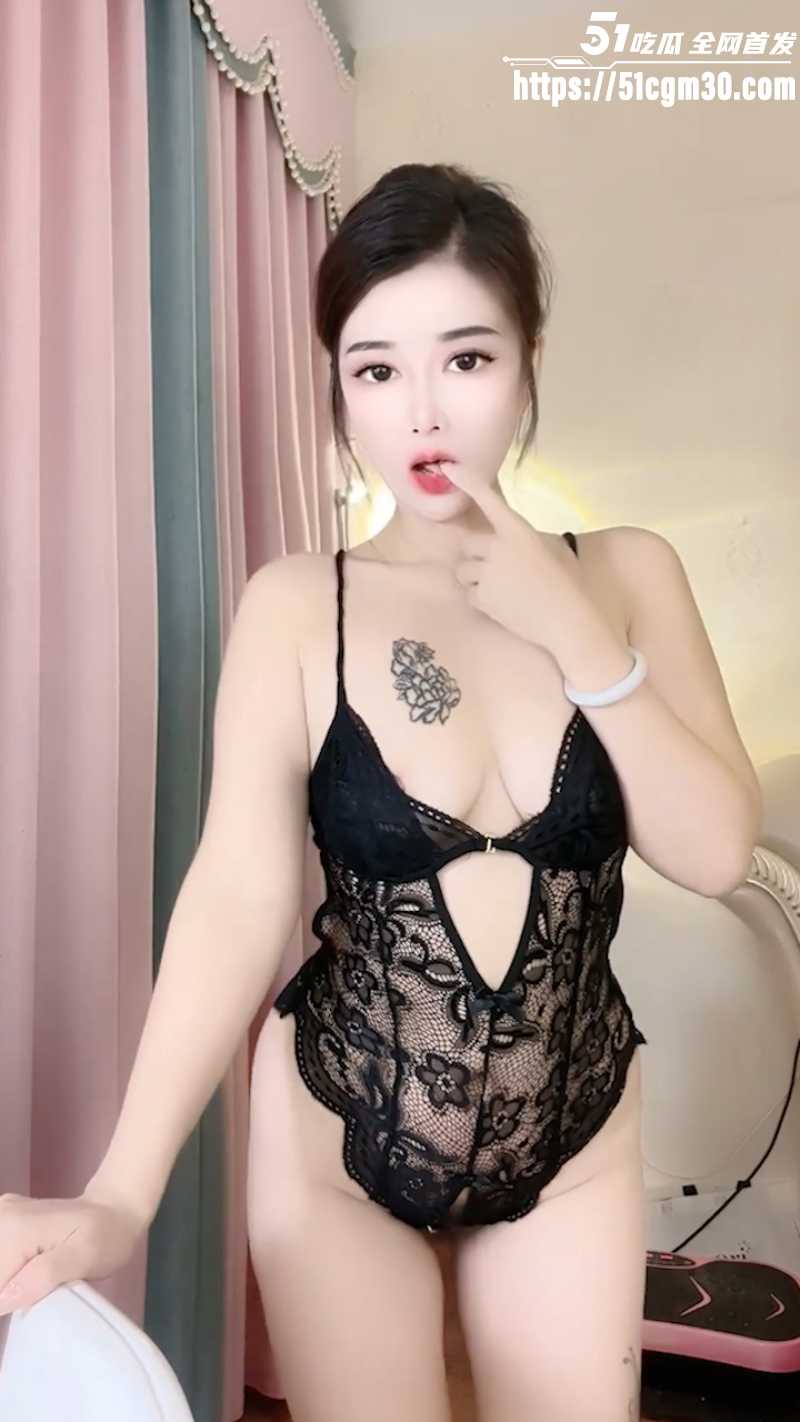 快手百万网红 雯宝 高价定制骚舞 2 快手百万网红 雯宝 高价定制骚舞 2