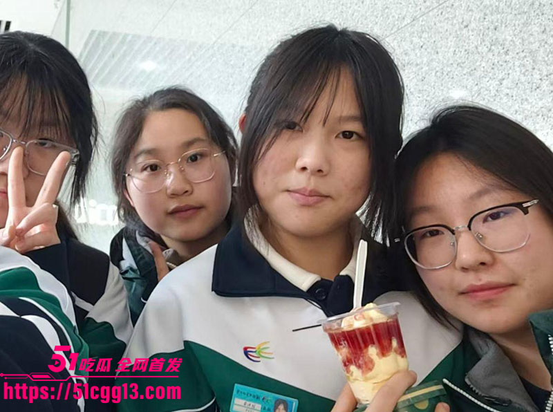 沈阳极品学生妹 郭禹含4 沈阳极品学生妹 郭禹含4