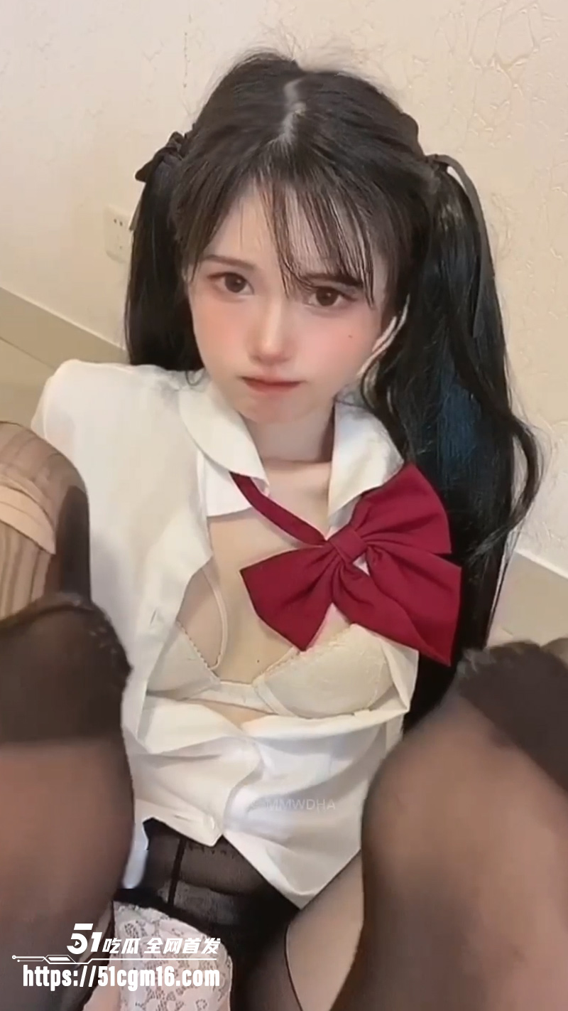 9 9
