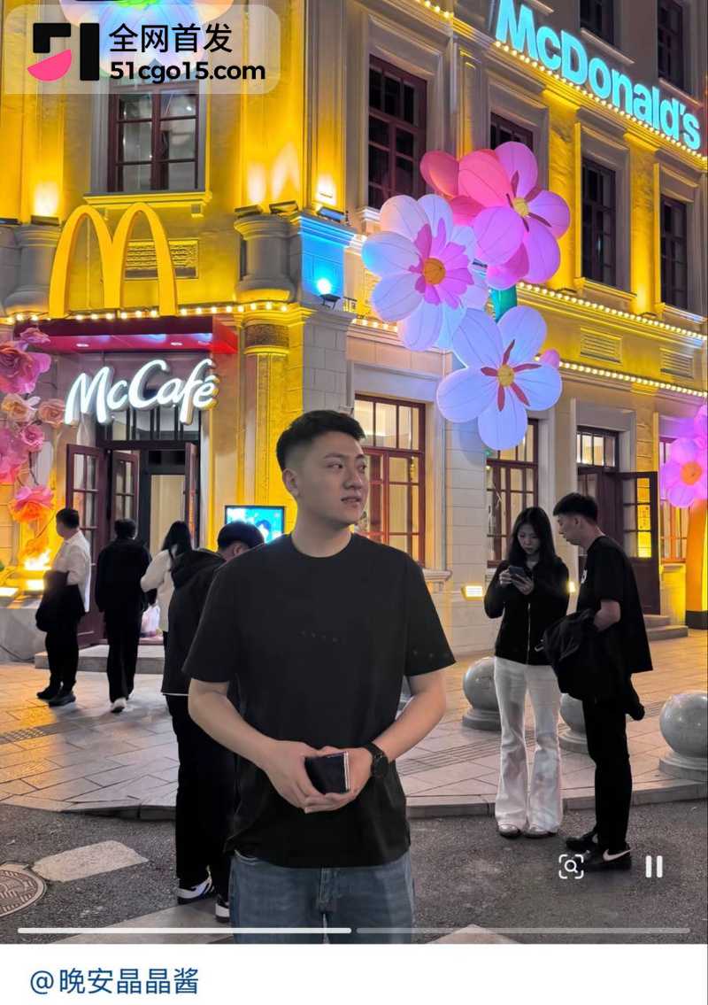 老戴砸钱整容养出百万网红16 老戴砸钱整容养出百万网红16