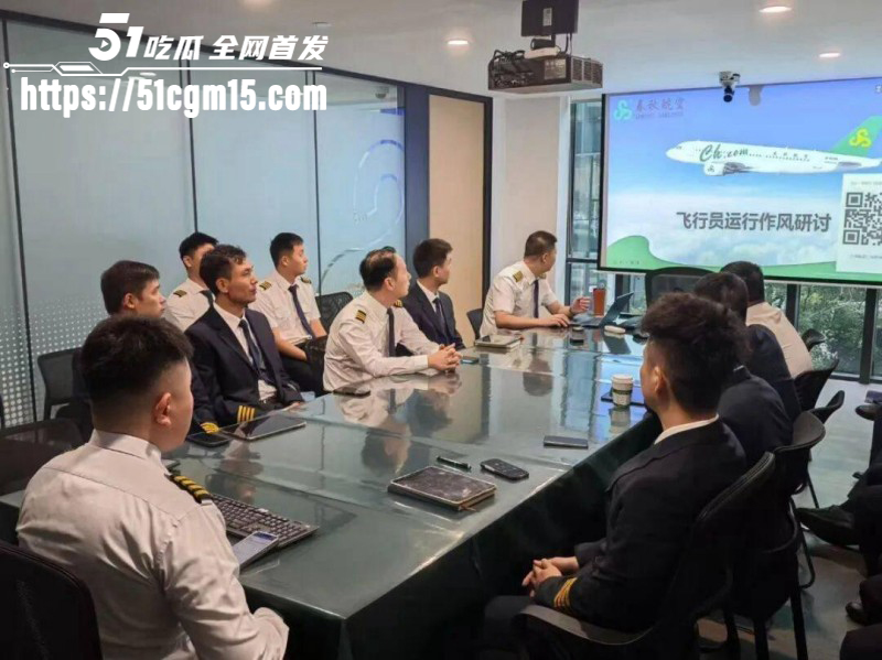 山西运城空少李俊杰出轨空姐被割生殖器011 山西运城空少李俊杰出轨空姐被割生殖器011