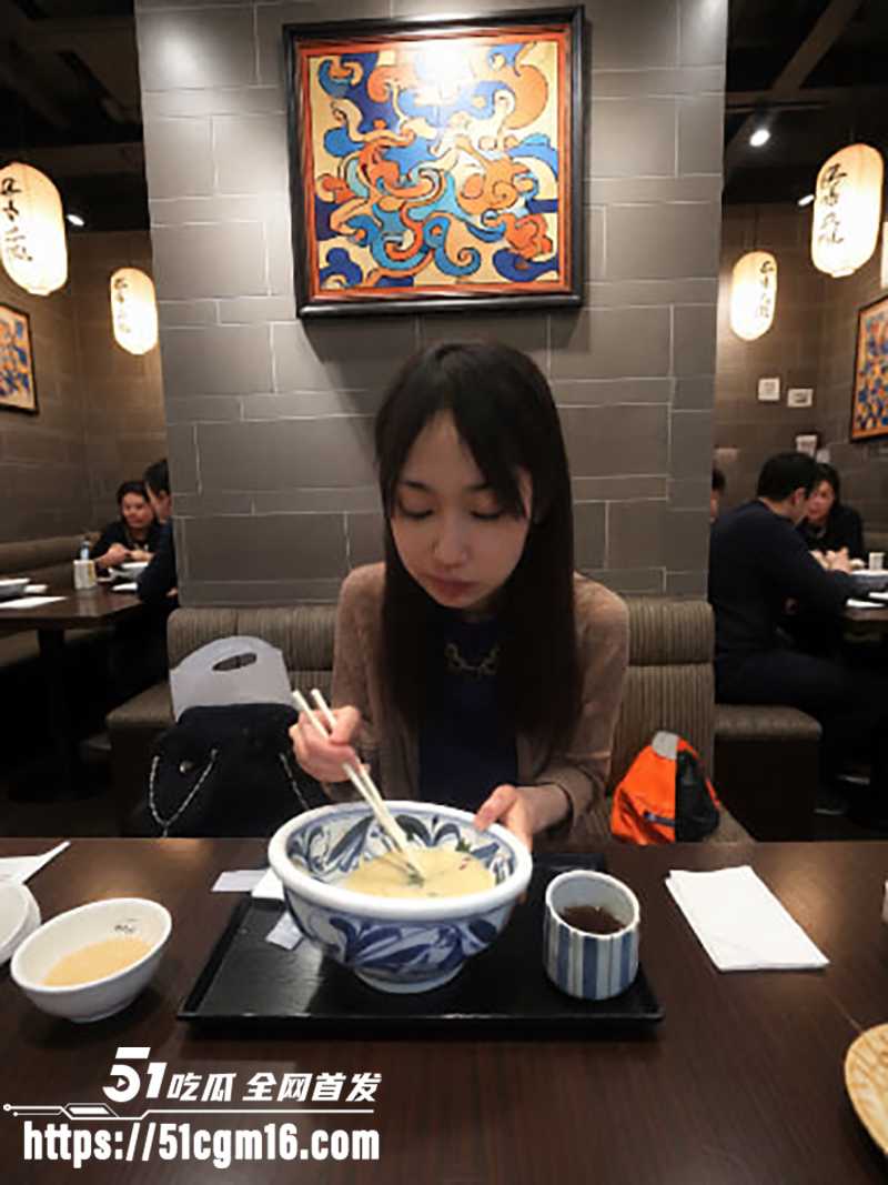清纯女大吃鸡 2 清纯女大吃鸡 2